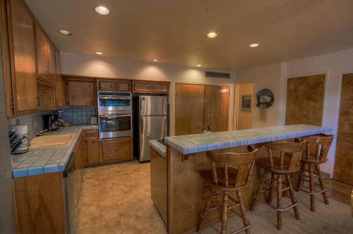 Lucky Lady 404 By Lake Tahoe Accommodations