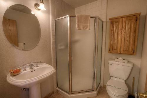 Blue Spruce By Lake Tahoe Accommodations
