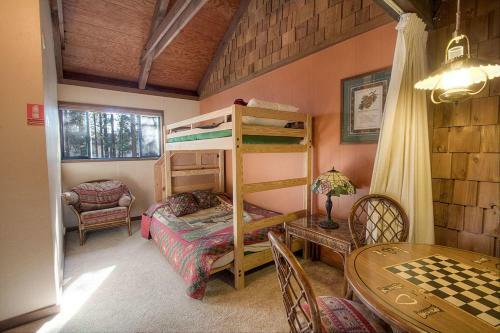 Sky Chalet By Lake Tahoe Accommodations