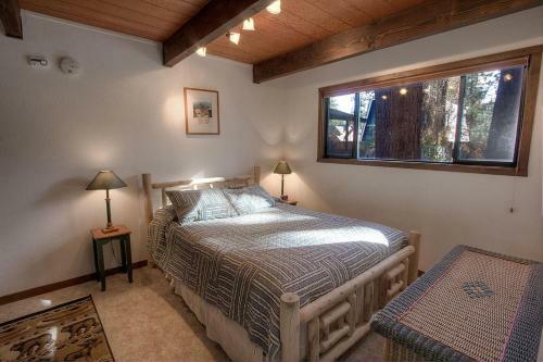 Sky Chalet By Lake Tahoe Accommodations