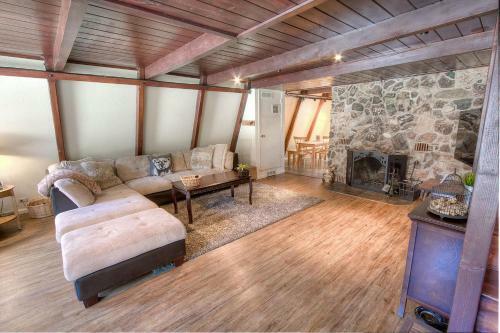 Tahoe Chalet By Lake Tahoe Accommodations