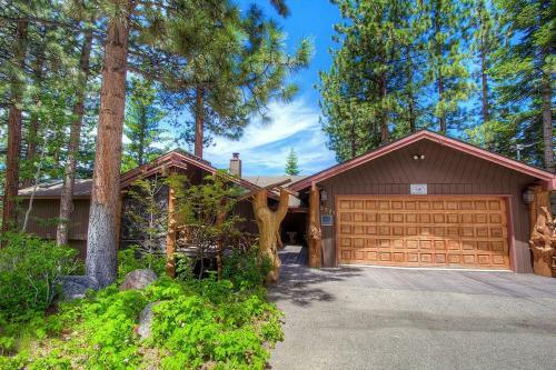 Heavenly Tree House By Lake Tahoe Accommodations