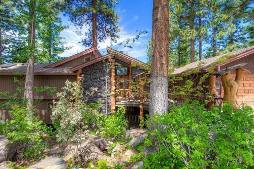 Heavenly Tree House By Lake Tahoe Accommodations
