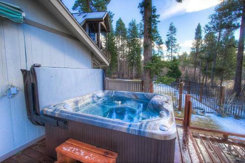 Meadowview Hideaway By Lake Tahoe Accommodations