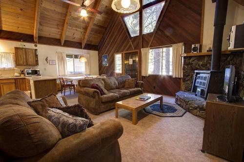 Dcs Cozy Cabin By Lake Tahoe Accommodations