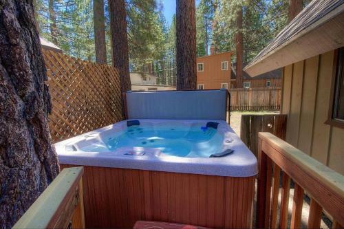 Dcs Cozy Cabin By Lake Tahoe Accommodations