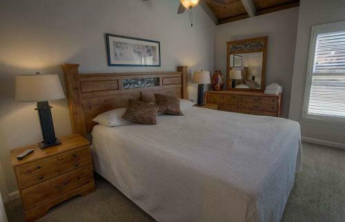 Sky Lake Splendor By Lake Tahoe Accommodations