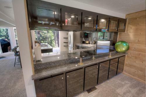 Snowbird Forest By Lake Tahoe Accommodations