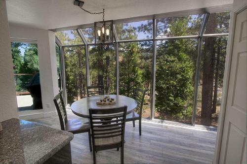 Snowbird Forest By Lake Tahoe Accommodations