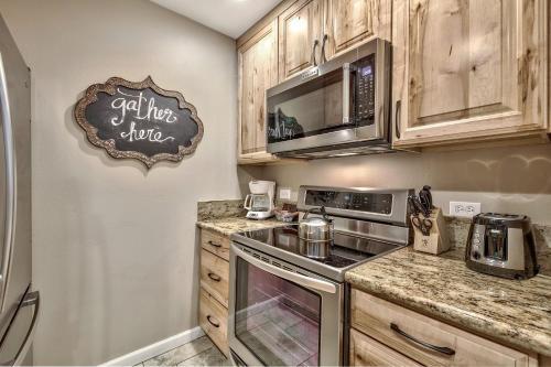 513 Pine Grove