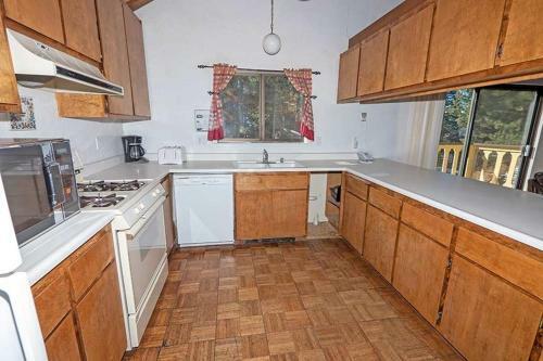 3336 Pine Hill Road Home
