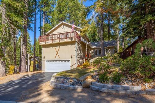 New Listing! Spacious Hideaway With Hot Tub Home