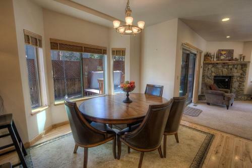 Casa Angora By Lake Tahoe Accommodations