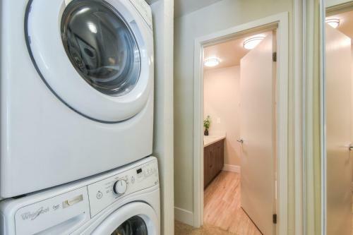 Urban Flat Apartments @ Sunnyvale