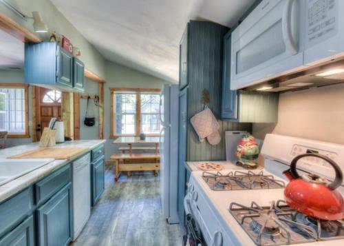 Foursome Cabin Cabin