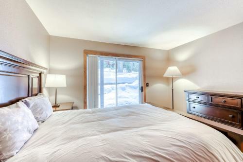 Regency Retreat