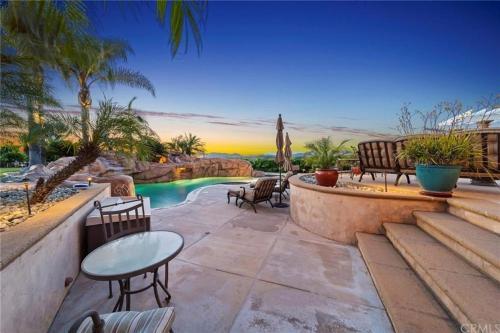 Tv-404 Endless Vineyard Views