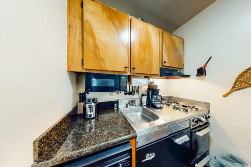 Franciscan Lakeside Lodge Studio