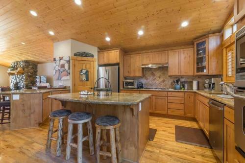 Whitney By Avantstay - Modern Mountain Home Sleeps 12 In Kb!