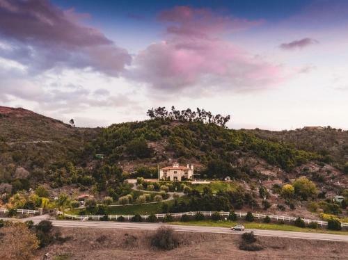 Casa Del Arbol By Avantstay