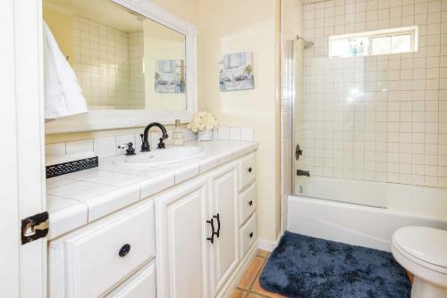 Lovely Home With Patio In Temecula Wine Country!