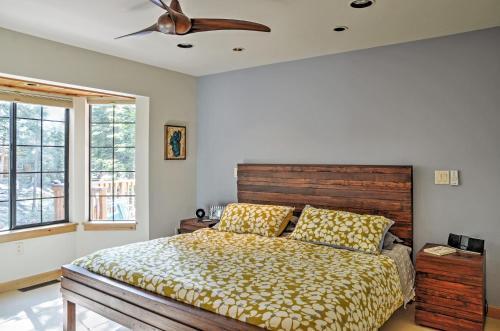 Cozy Truckee And Northstar Cabin With Den And Fireplace!