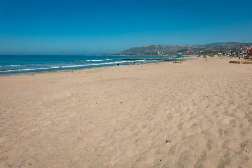 Remodeled Ventura Beach Home With Yard And Fire Pit!