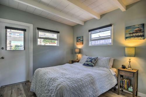 Remodeled Ventura Beach Home With Yard And Fire Pit!