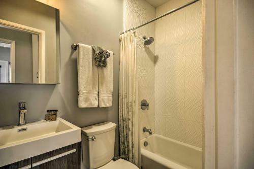 Remodeled Ventura Beach Home With Yard And Fire Pit!