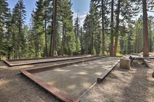 Idyllic Northstar Cabin With Shuttle 2 Mi To Resort!