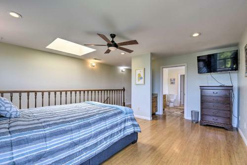 Vallejo Home With Spacious Deck, Hot Tub And Views