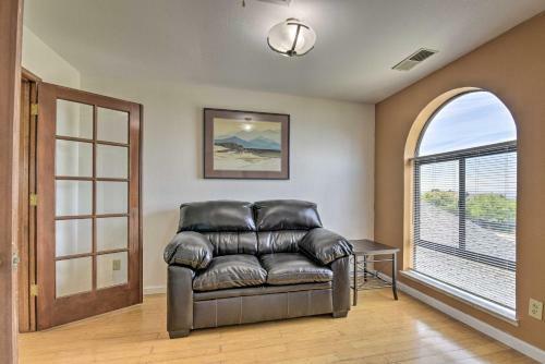 Vallejo Home With Spacious Deck, Hot Tub And Views