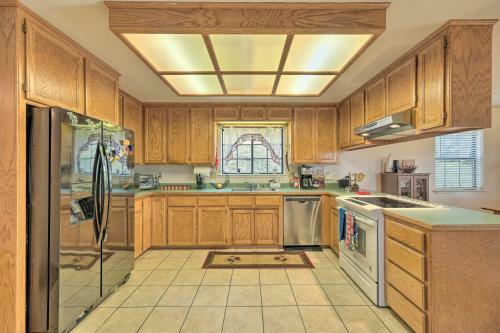 Peaceful Tuolumne Hideaway With Sweeping Views!