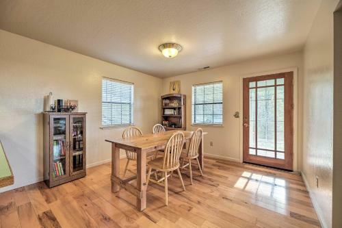 Peaceful Tuolumne Hideaway With Sweeping Views!