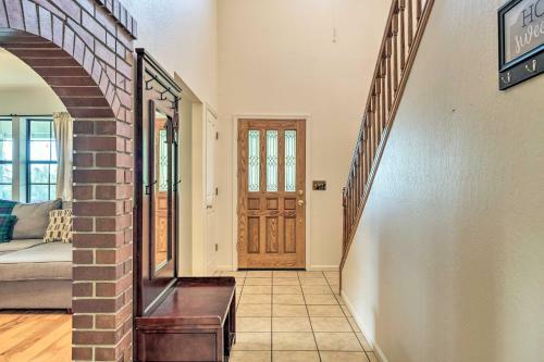 Peaceful Tuolumne Hideaway With Sweeping Views!
