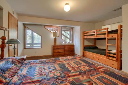 99 Yosemite Mountain Lodge