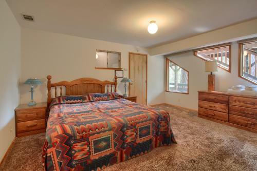 99 Yosemite Mountain Lodge