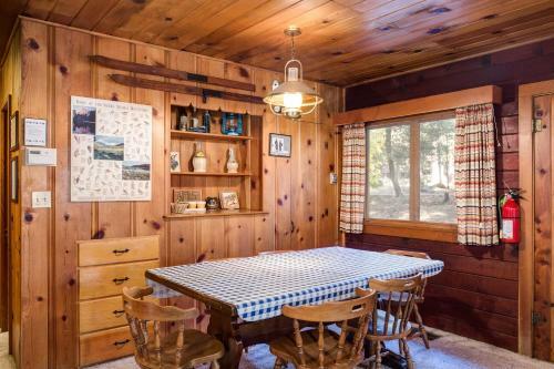 53 Creekside Cabin