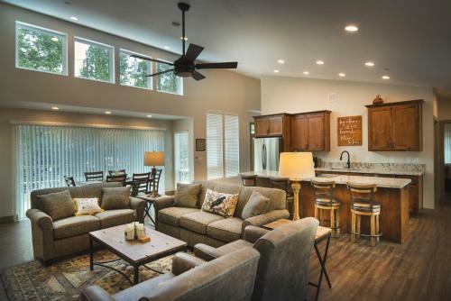 11r Spring Meadow Retreat