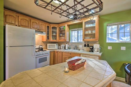 Cozy Big Bear Home - 15 Min To Lake And Skiing!
