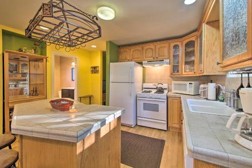 Cozy Big Bear Home - 15 Min To Lake And Skiing!