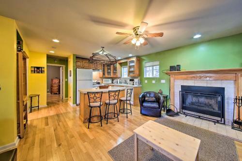 Cozy Big Bear Home - 15 Min To Lake And Skiing!
