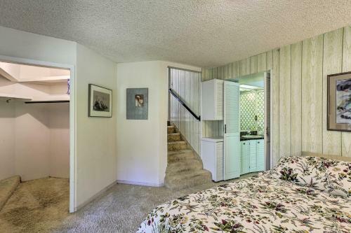 Woodsy Willow Creek Getaway With Pool And Deck!