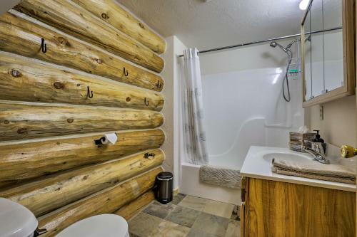 Kepikana Lodge With Decks In Pike Natl Forest!