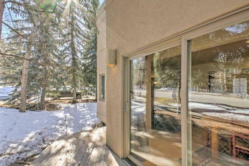 Spacious Aspen Townhouse With Mtn Views And Ski Access