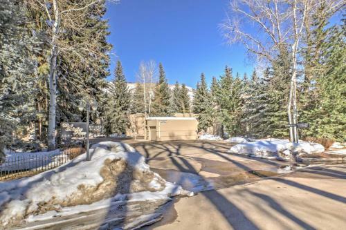 Spacious Aspen Townhouse With Mtn Views And Ski Access