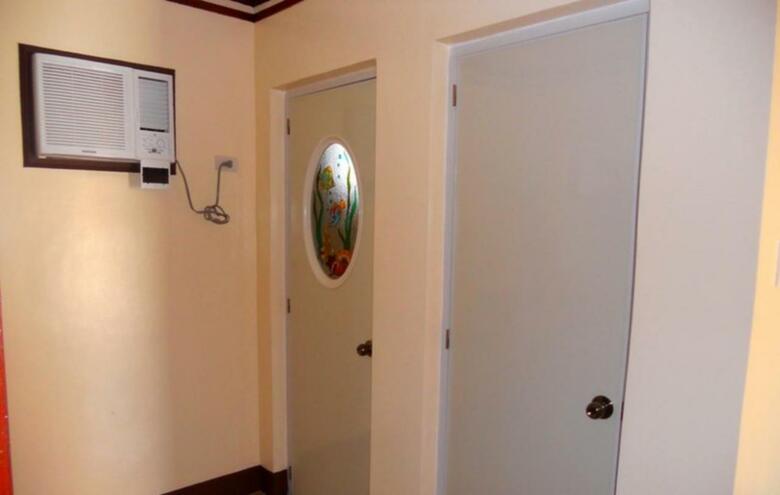 Hotel Slam's Garden Resort