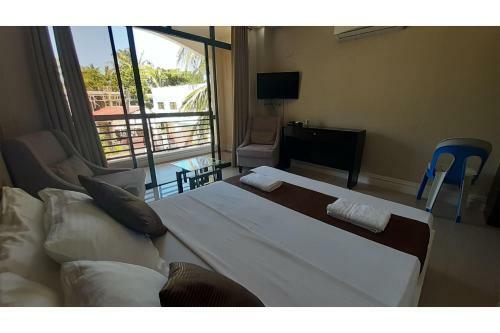 Adelaida Pensionne Hotel