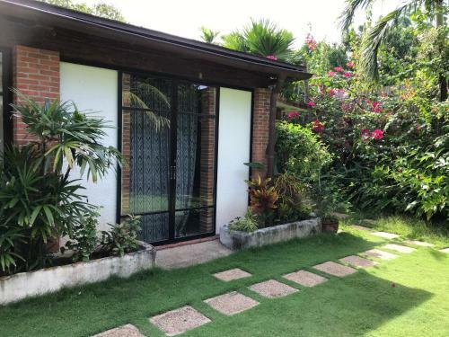 Bed & Breakfast Amihan-home