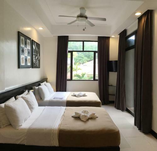 One Crescent Place Hotel